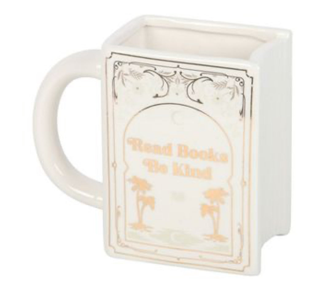 READ BOOKS BE KIND MUG