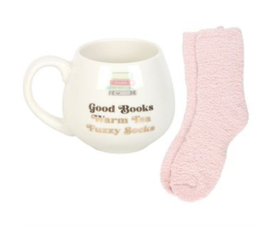 GOOD BOOKS MUG & SOCKS SET