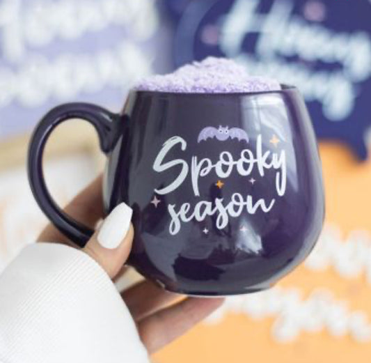SPOOKY SEASON MUG & SOCKS SET