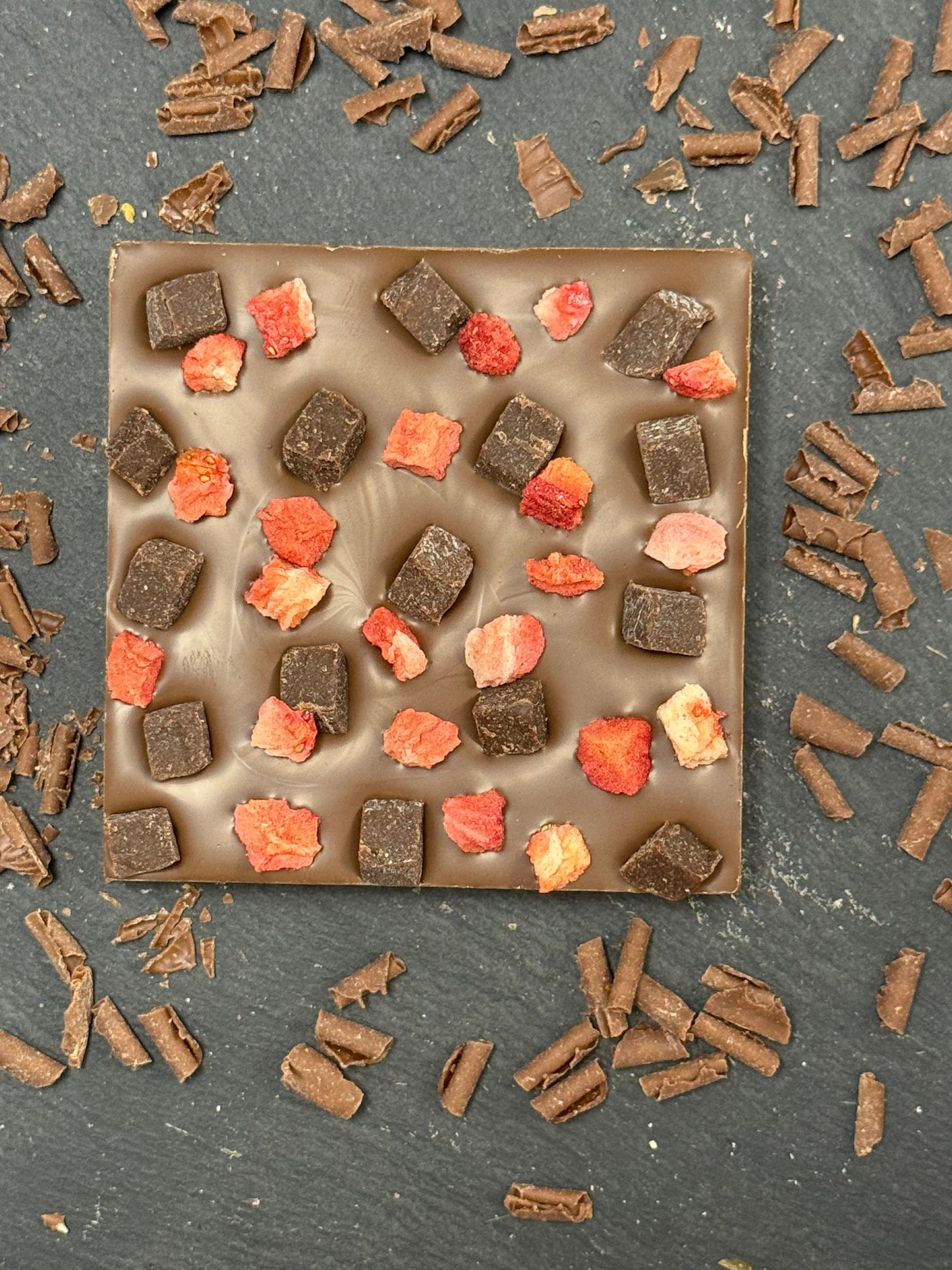 Strawberry Fudge Brownie Mini Bloc (96g)